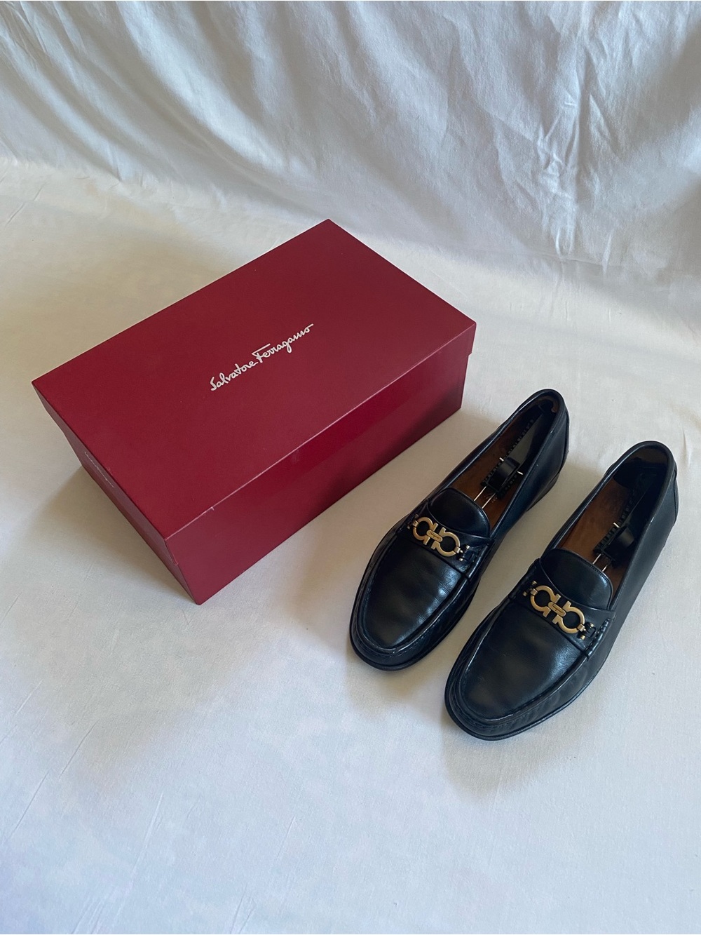 Salvatore Ferragamo Men’s Black Loafers w/ Gold Gancini Bit - Size 11.5 US